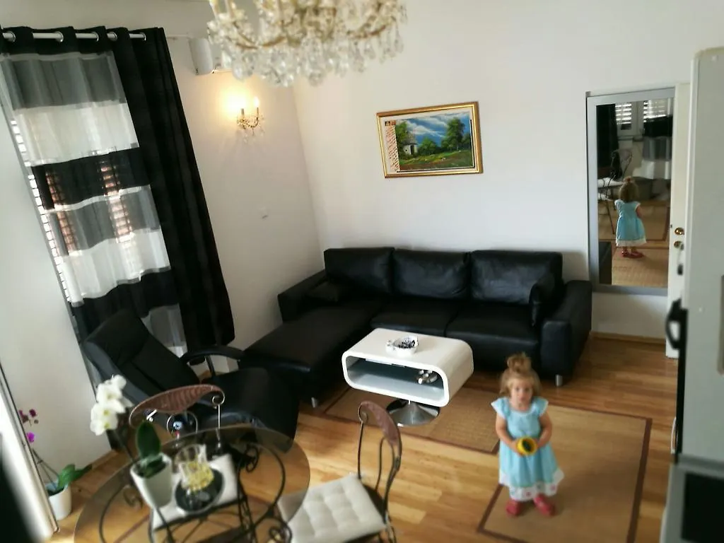 Ana Apartment Pula Croatia