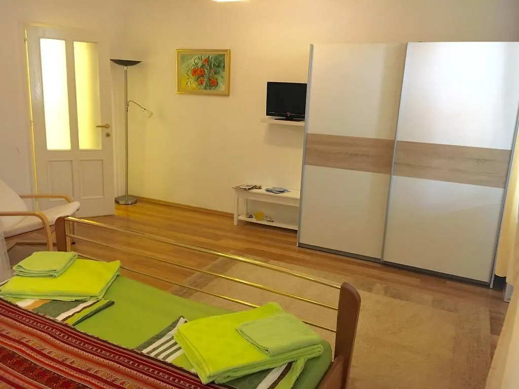 Ana Apartment Pula 0*,  Croatia